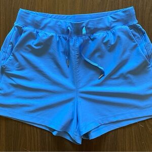 Old Navy Active Powersoft High Rise Go-Dry Women’s Shorts in Blue size Medium